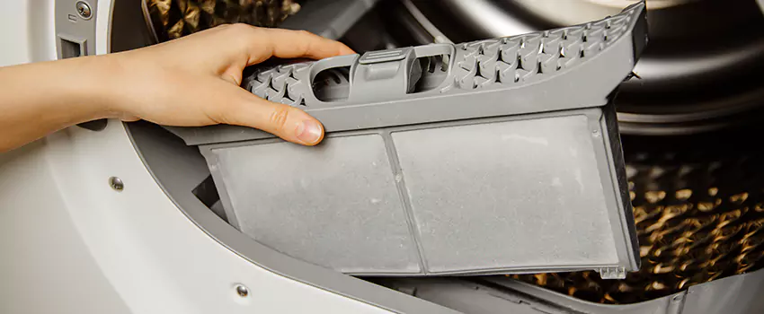 Signs Of A Clogged Dryer Lint Trap in Salinas, California